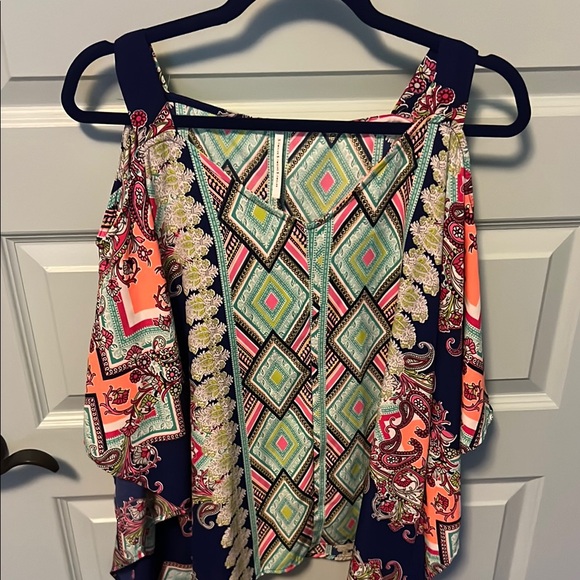 S-Twelve Green and White Asymmetrical Sleeveless Blouse - Picture 1 of 8